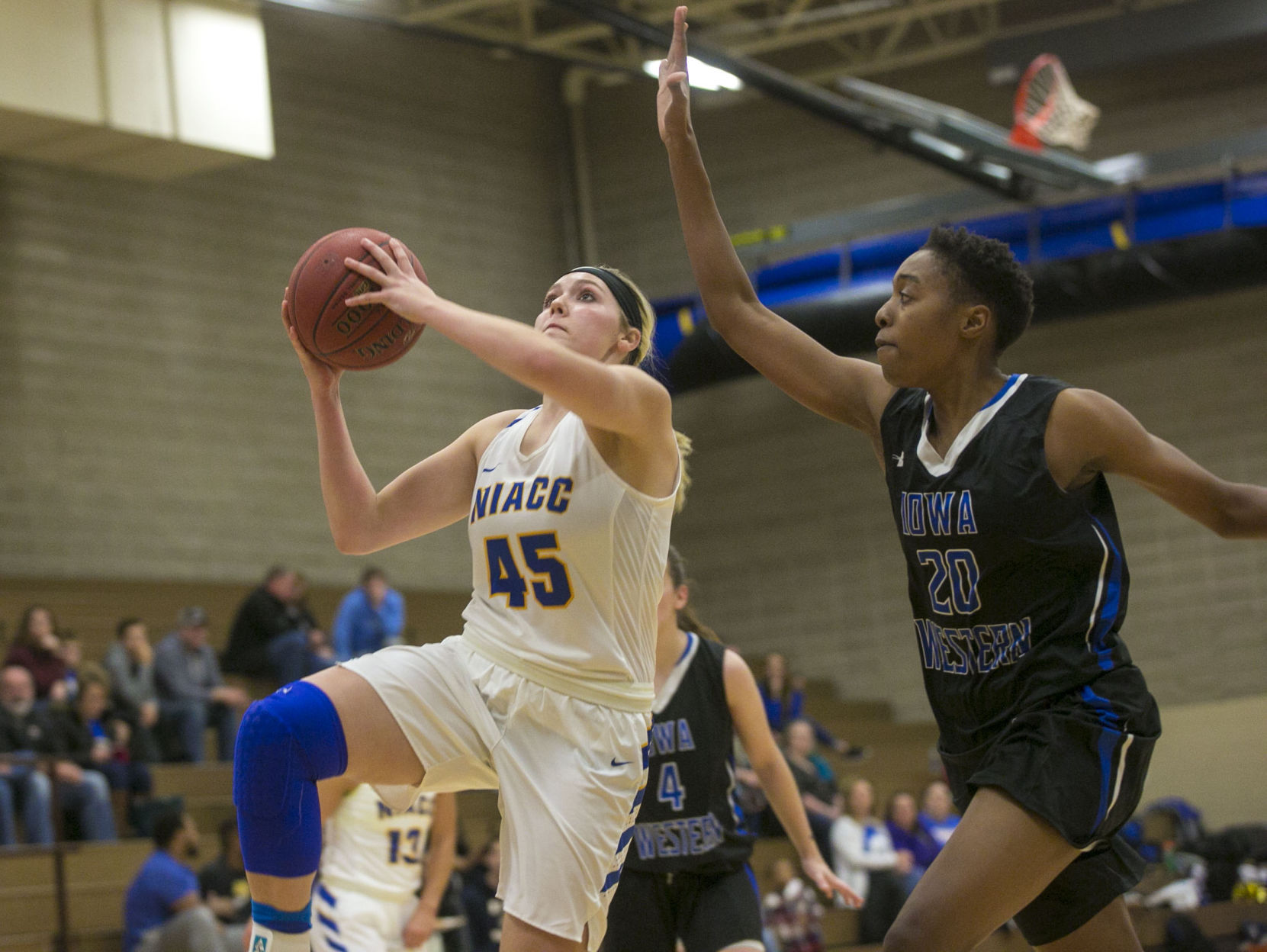 WBball NIACC vs. IWCC 10